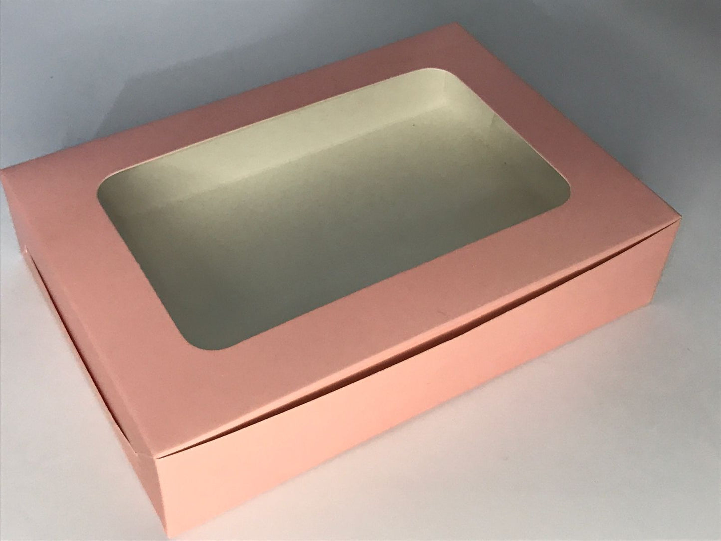 Box for 6 Brownies (6x9x2 inches) – Sturdy Packaging for Fresh Brownies