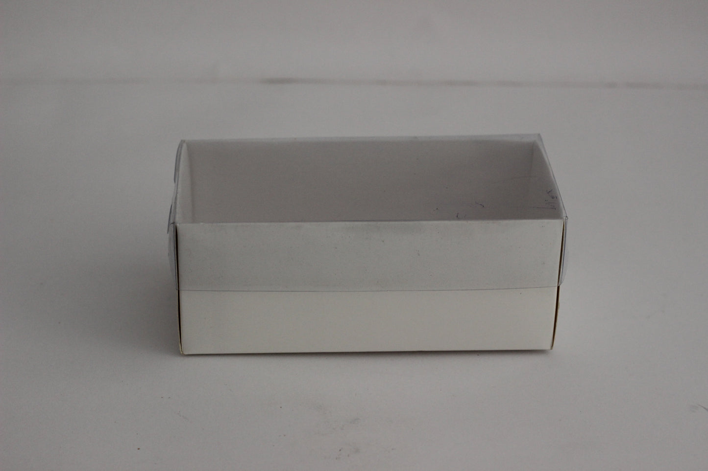Clear Mini Box for 4 Macarons or Small Brownie Pieces – Elegant Dessert Packaging