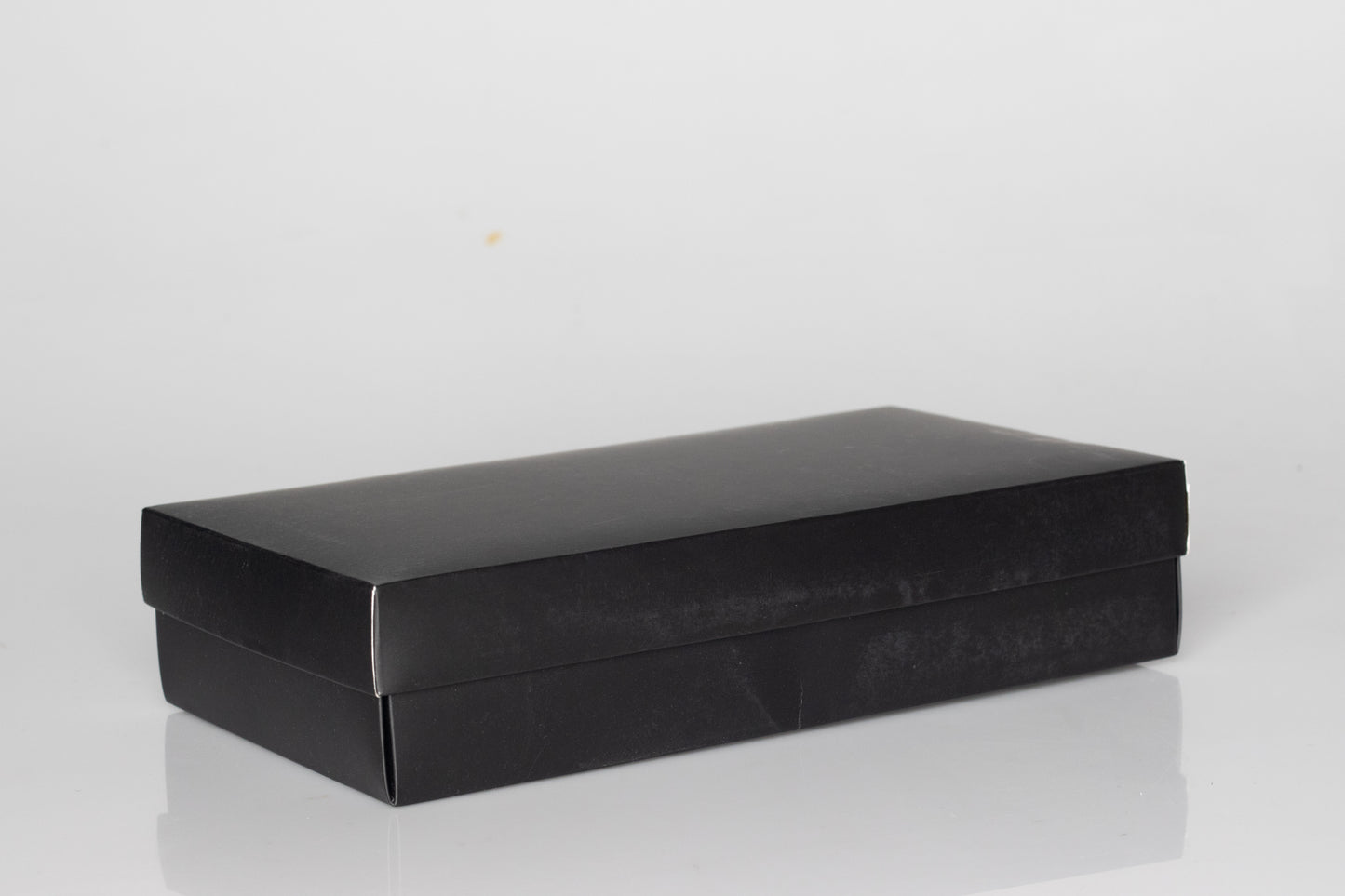 Sweet Gift Box with 8 Removable Compartments-Perfect for Sweets, Dates, and Dry Fruits