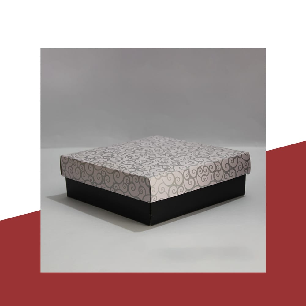 Gift Boxes in Multiple Sizes (4"x4"x2", 6"x6"x2") – Elegant Packaging for Sweets and Treats
