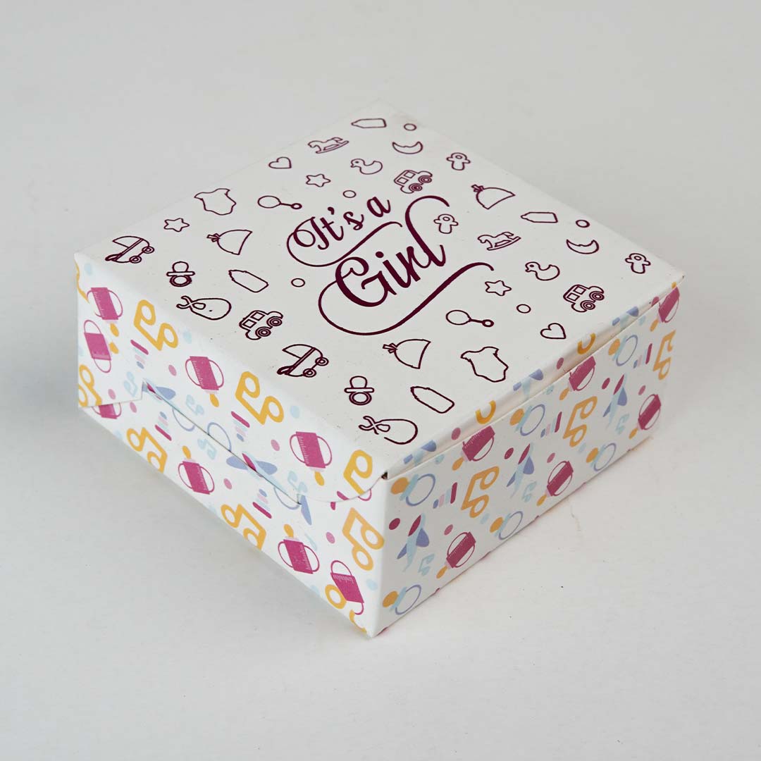 Baby Birth Announcement sweets Gift Box: "It's a Girl" 3