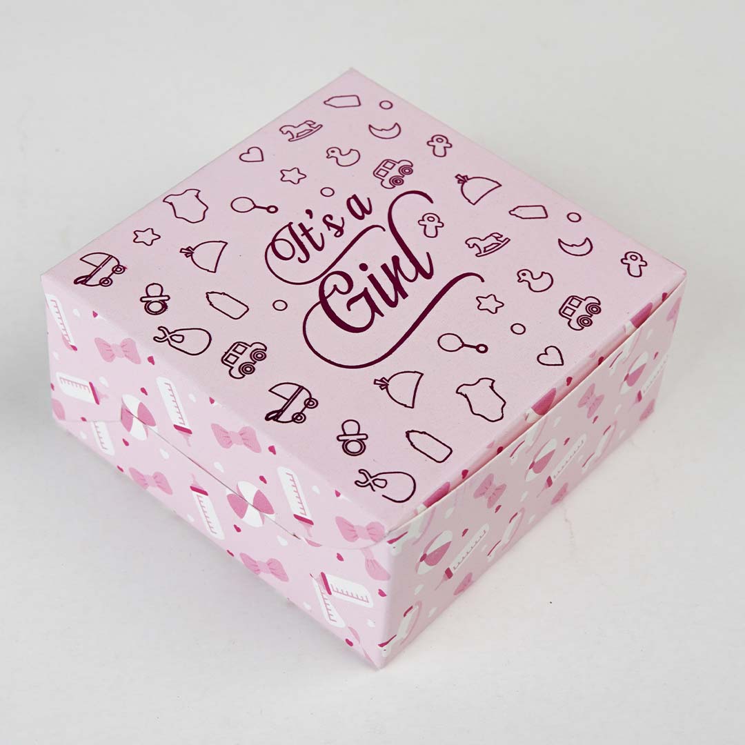 Baby Birth Announcement sweets Gift Box: "It's a Girl" 4