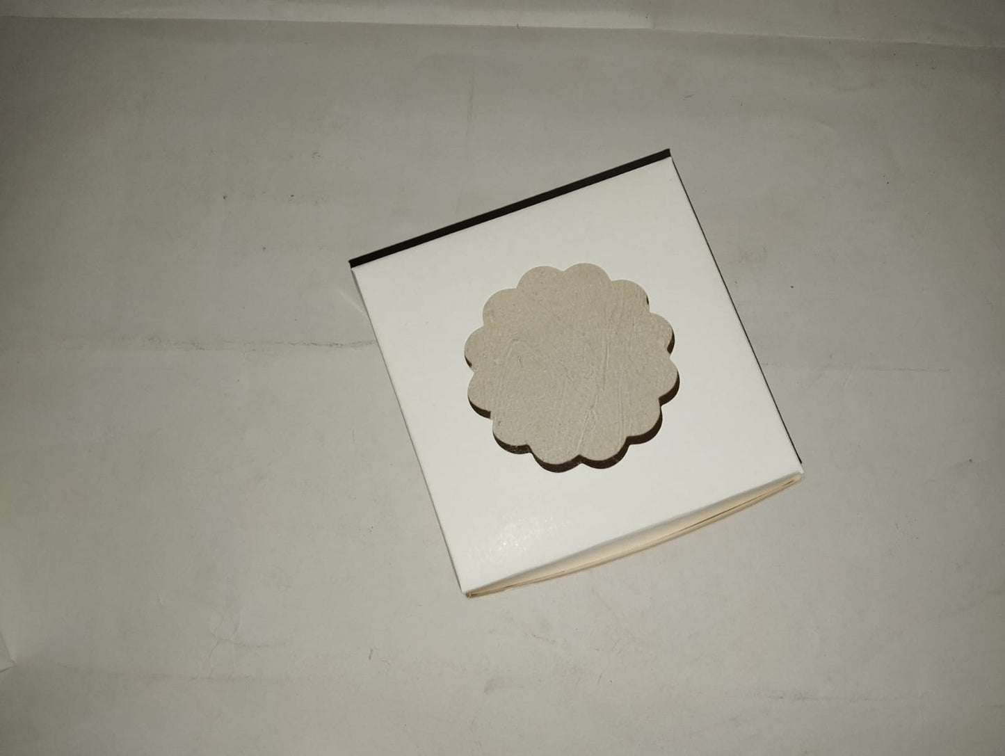 BOX FOR ONE BROWNIE AND MITHAI (250 GSM) 4*4*2