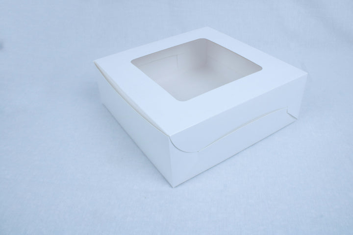 White Bakery boxfor cakes (9"x9"x4")