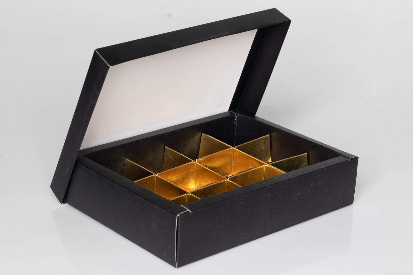 Sweet Gift Box with 12 Removable Compartments-Perfect for Sweets, Dates, and Dry Fruits