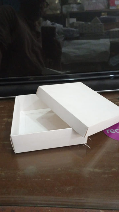 Gift Boxes in Multiple Sizes (4"x4"x2", 6"x6"x2") – Elegant Packaging for Sweets and Treats