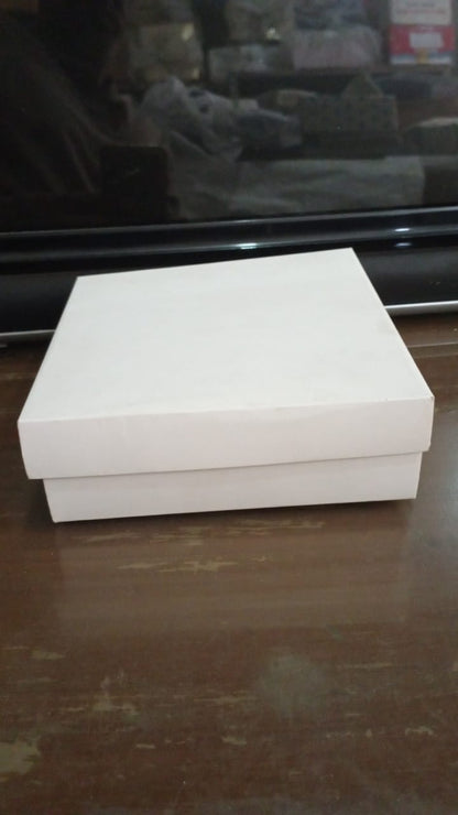 Gift Boxes in Multiple Sizes (4"x4"x2", 6"x6"x2") – Elegant Packaging for Sweets and Treats